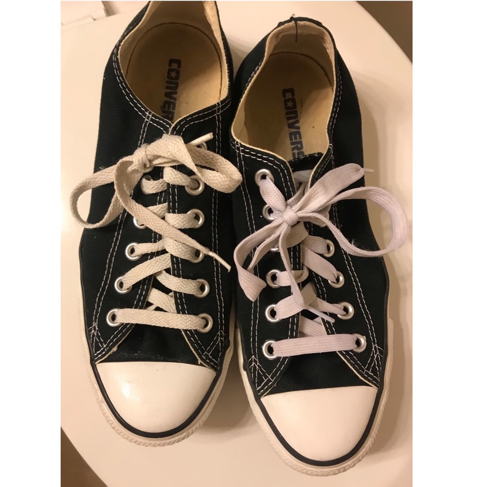Black converse